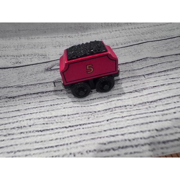 Vintage Thomas & Friends Wooden Railway #5 James' Tender - Picture 3 of 4